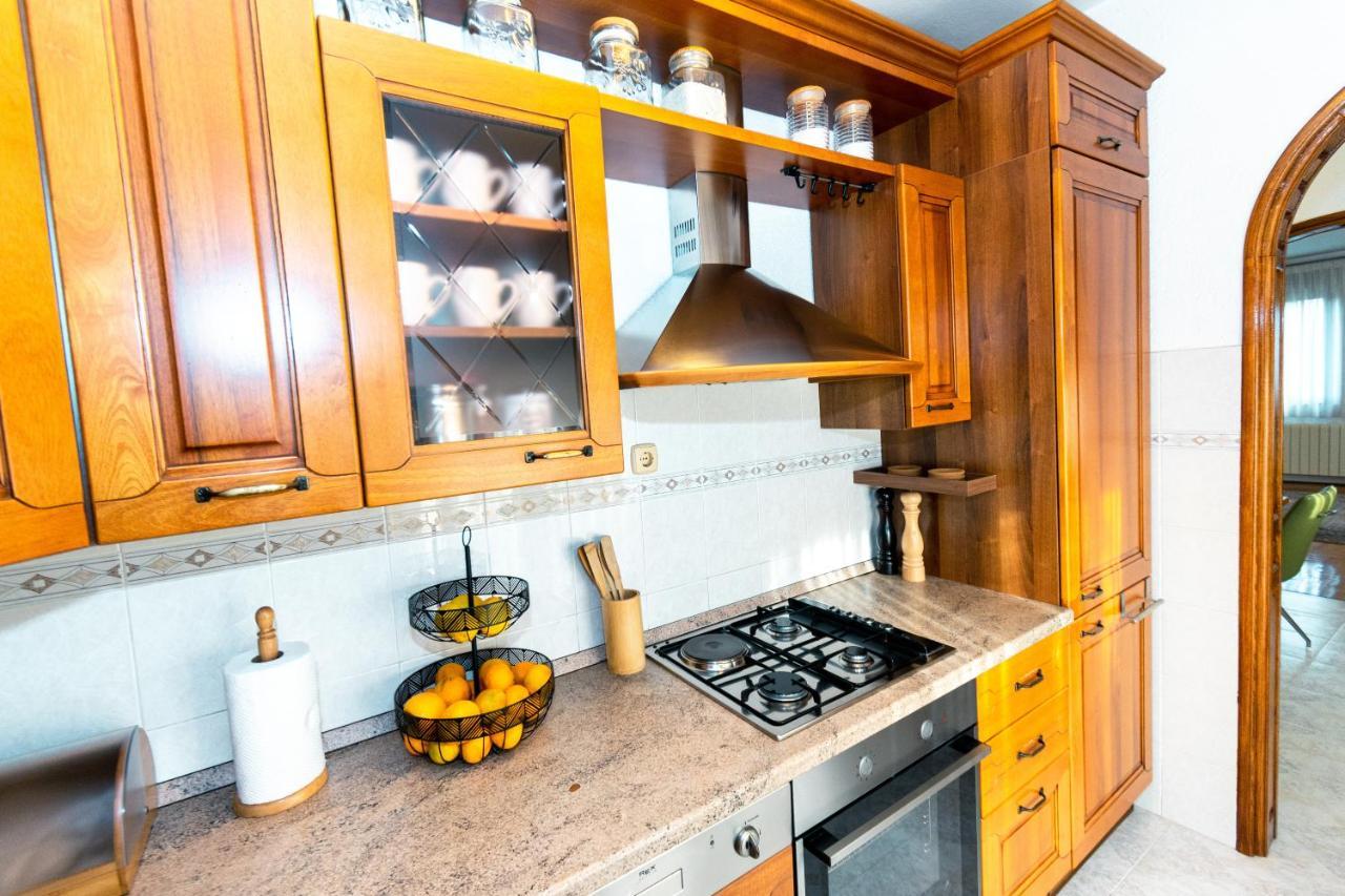 The Oasis Villa Trilj Екстериор снимка