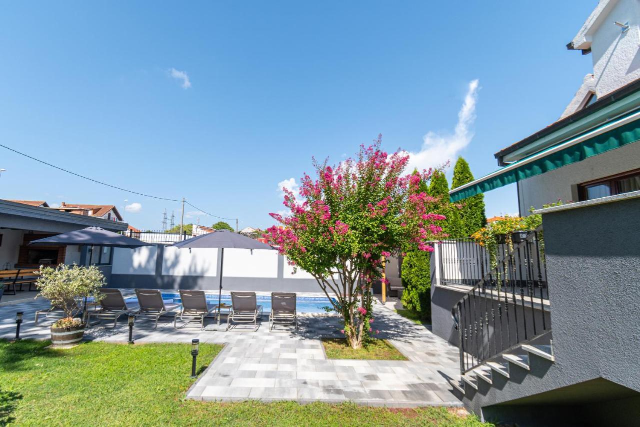 The Oasis Villa Trilj Екстериор снимка