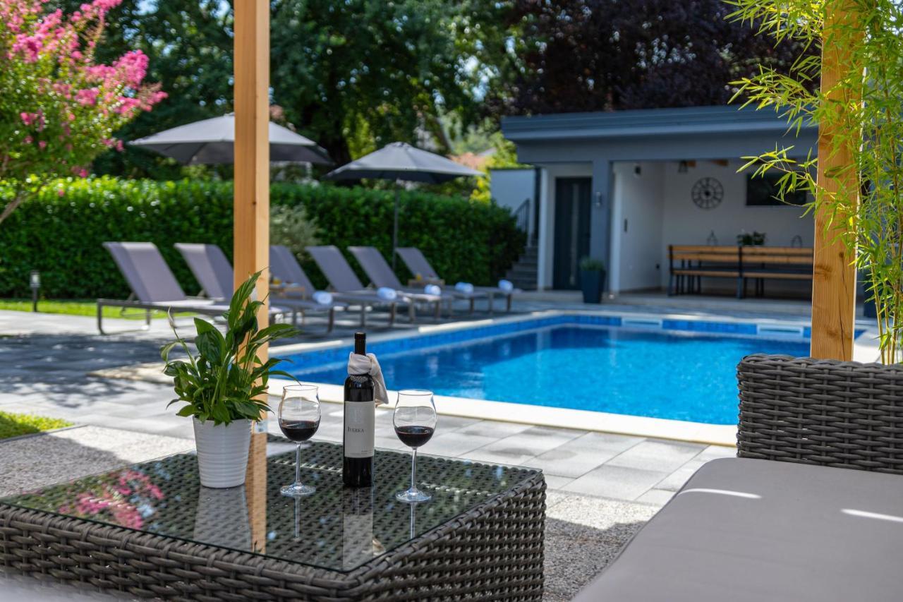 The Oasis Villa Trilj Екстериор снимка